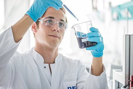 CHEMICAL LABORATORY ASSISTANT (f/m/d)
